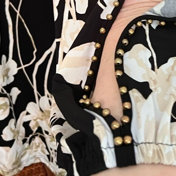 JM Collection Woman tunic, with Gold foil print accents and Studded Split-Sleeve - Picture 10 of 13